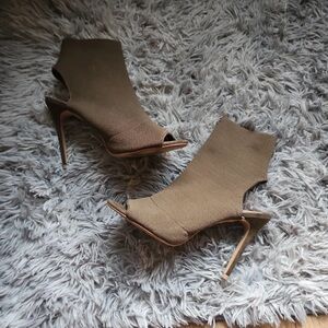 Elegant Tan Peep-Toe Heels